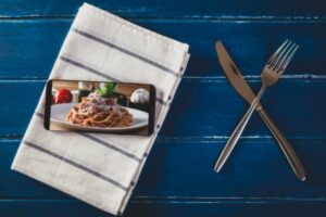 7 Pilihan Bisnis Makanan Online yang Menggiurkan
