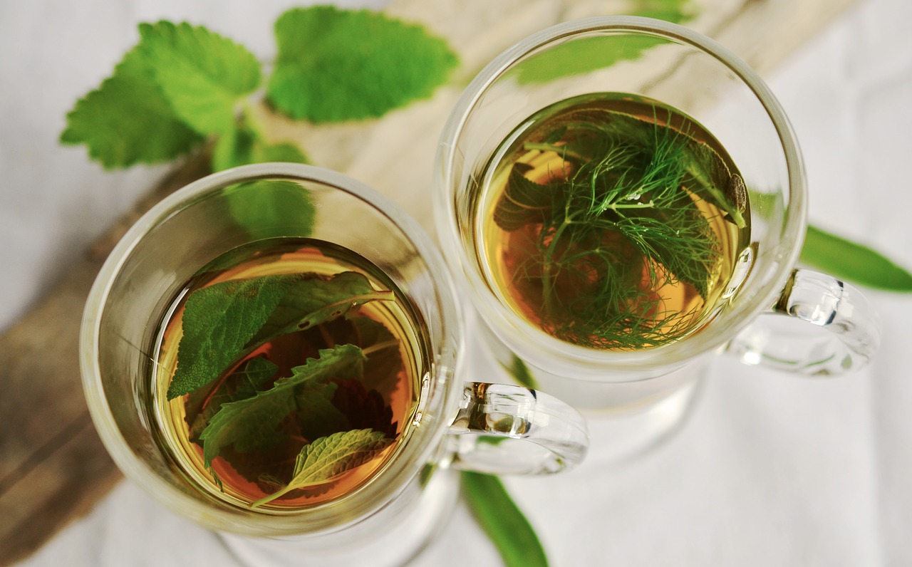 Bisnis minuman herbal bisa jadi pilihan tepat untuk mengumpulkan uang setiap harinya. Kerennya lagi, bisnis ini sifatnya bukan musiman
