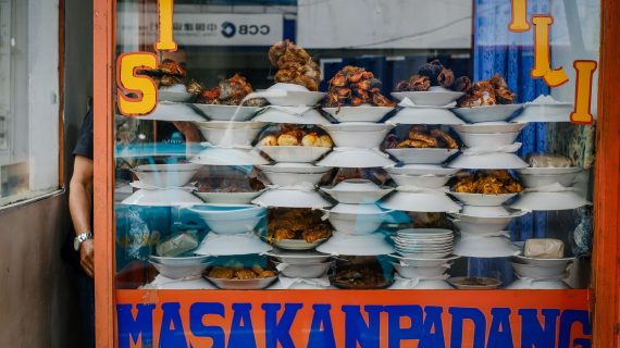 Apa Kriteria Penting dalam Memilih Nama Usaha Makanan? Jawaban Lengkap
